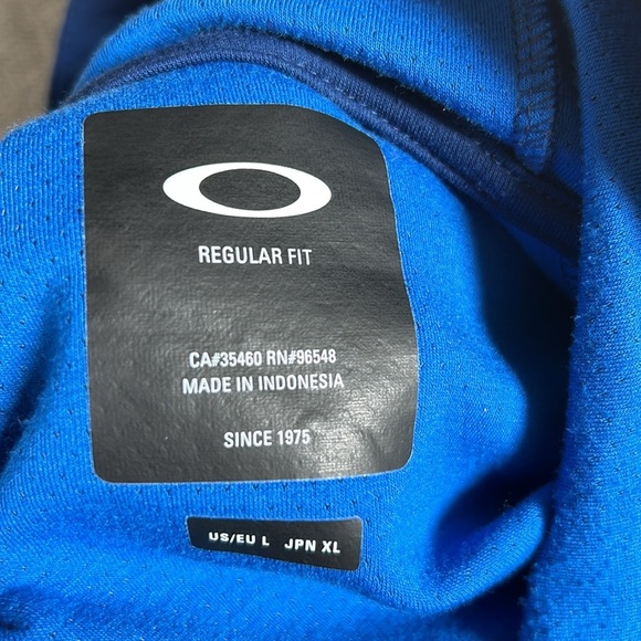 Oakley Men's B1B PO 2.0 Blue Hoodie - Picture 11 of 13